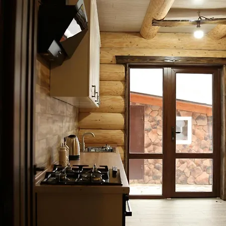 Highland House Podpolzye