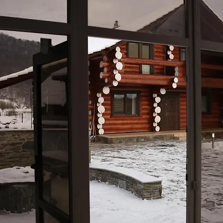 Highland House Podpolzye