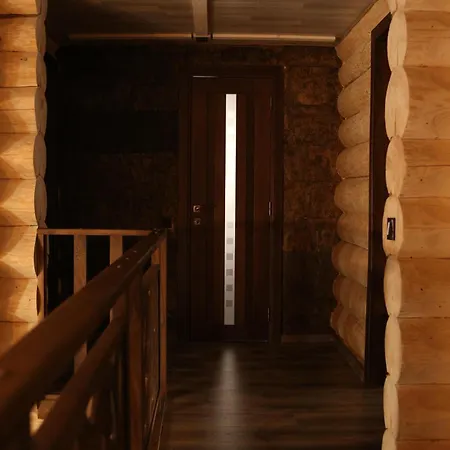 Chalet Highland House *
