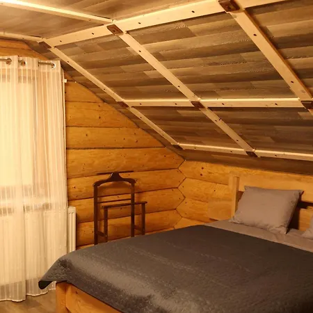 Highland House Chalet
